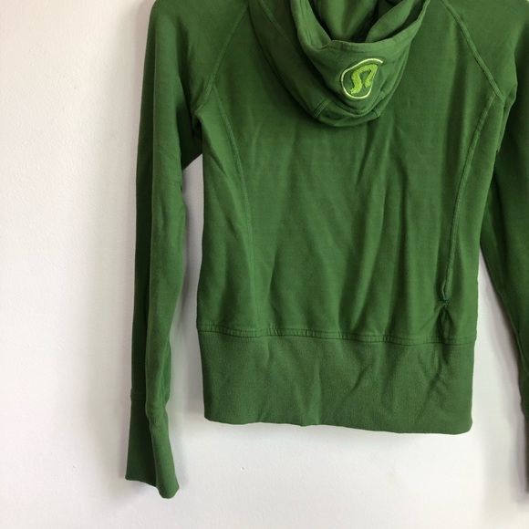 ☀️LULULEMON green hoodie ! - Picture 5 of 7